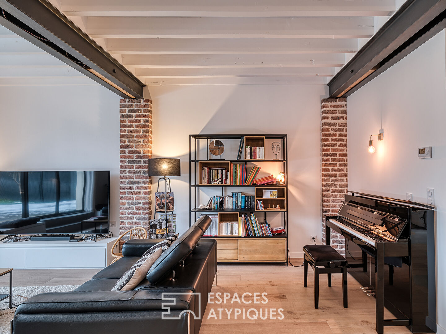 Loft in a former grain factory with swimming pool