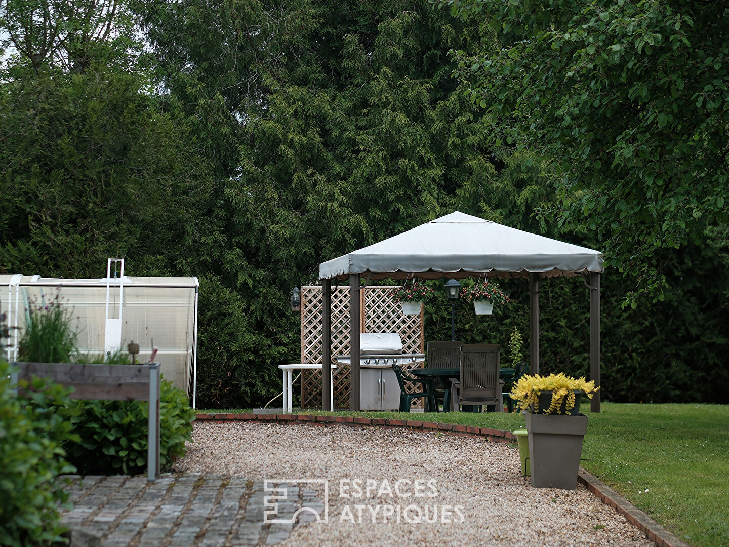 Demeure de caractère au calme avec piscine