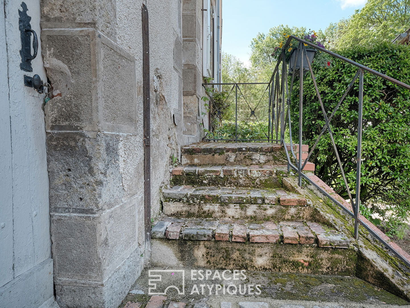 Maison bourgeoise du XVIIème au coeur de la forêt et proche du canal d’Orléans