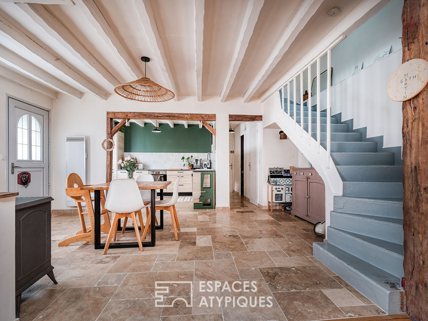 Maison de bourg cosy et sa chambre parentale avec terrasse