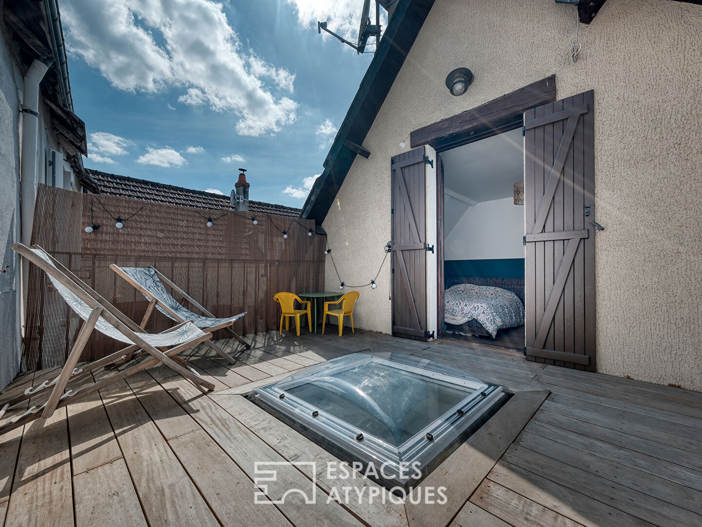 Maison de bourg cosy et sa chambre parentale avec terrasse