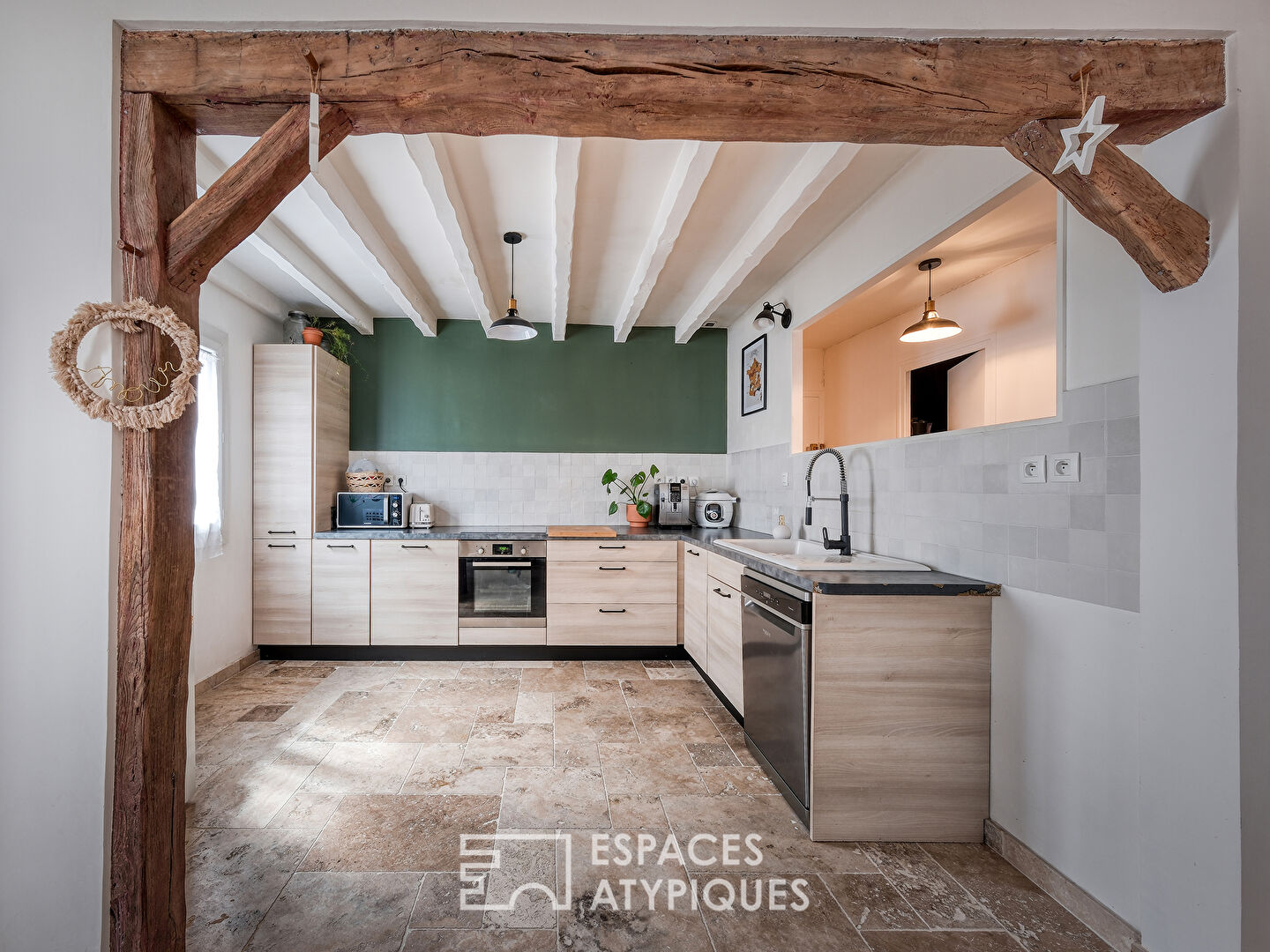 Maison de bourg cosy et sa chambre parentale avec terrasse
