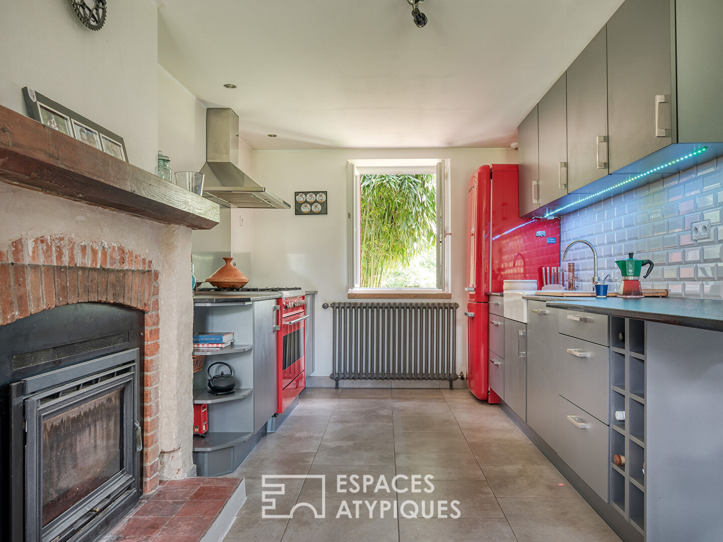 Bâtisse XVIIIème et début XXème entièrement rénovée par un architecte