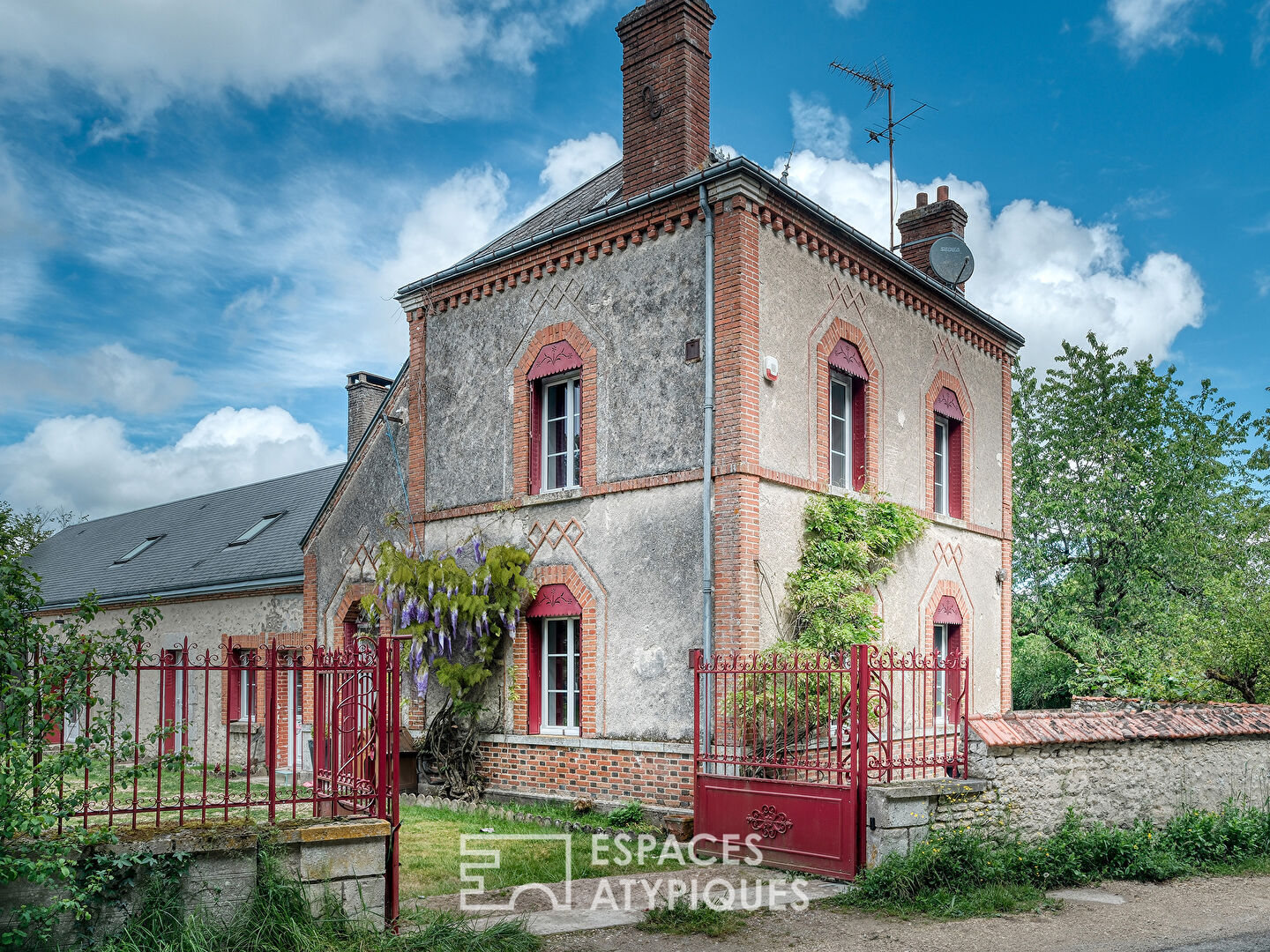 Bâtisse XVIIIème et début XXème entièrement rénovée par un architecte