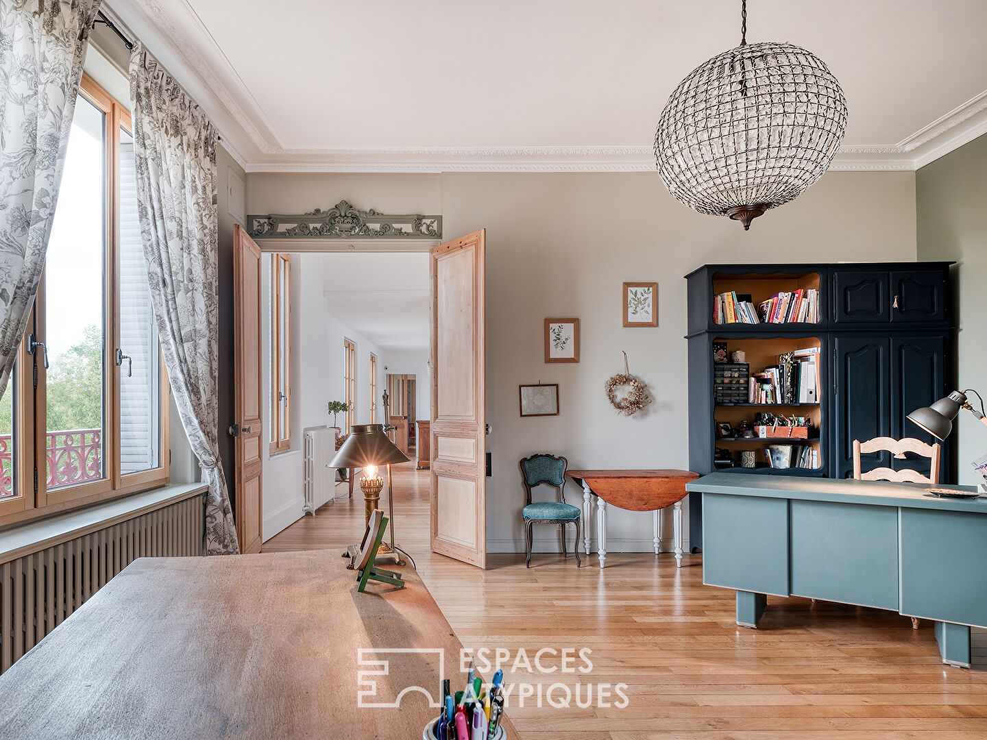 Belle maison bourgeoise du 19ème et son élégant jardin paysagé