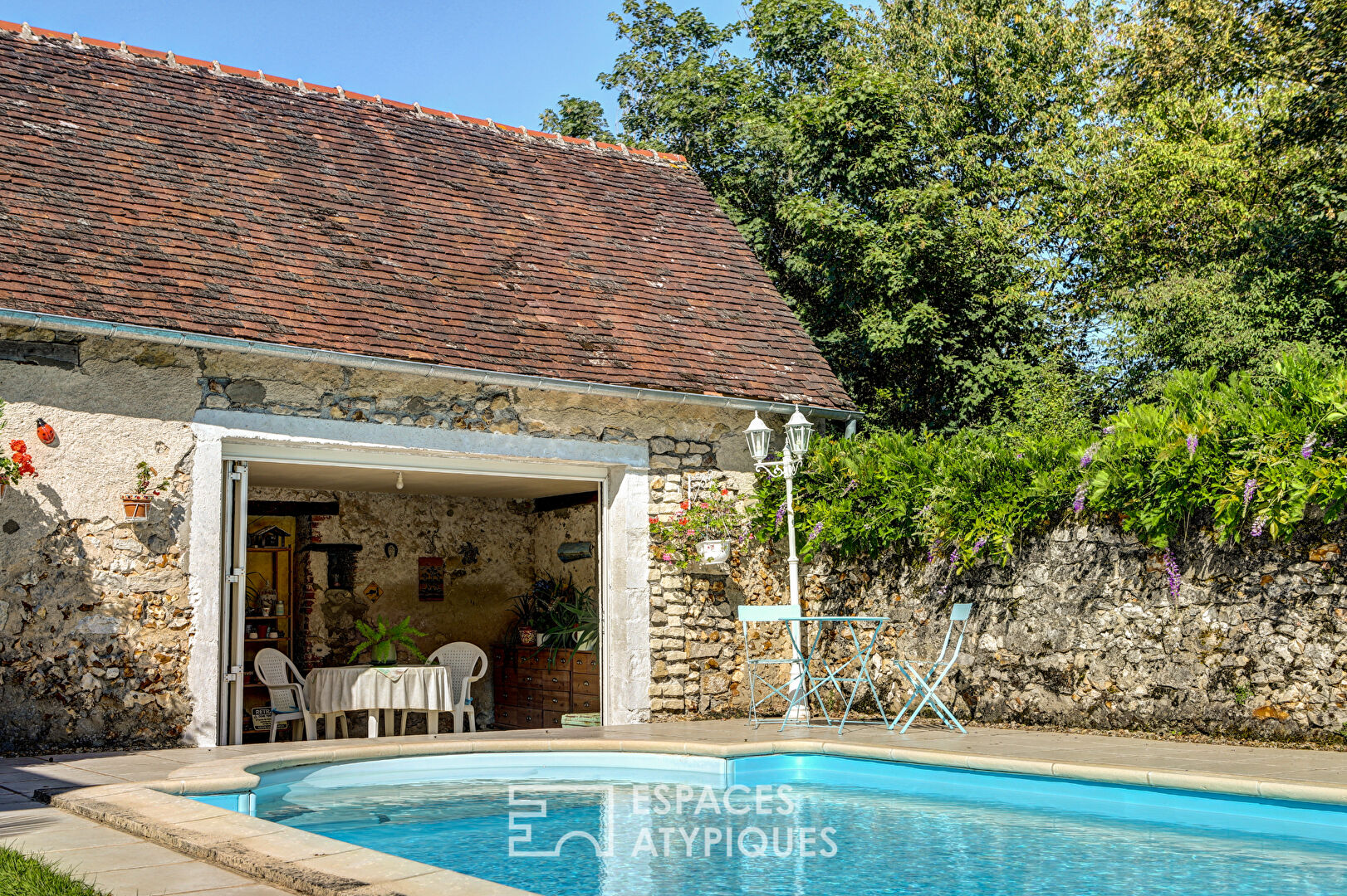 Fermette au charme authentique avec piscine
