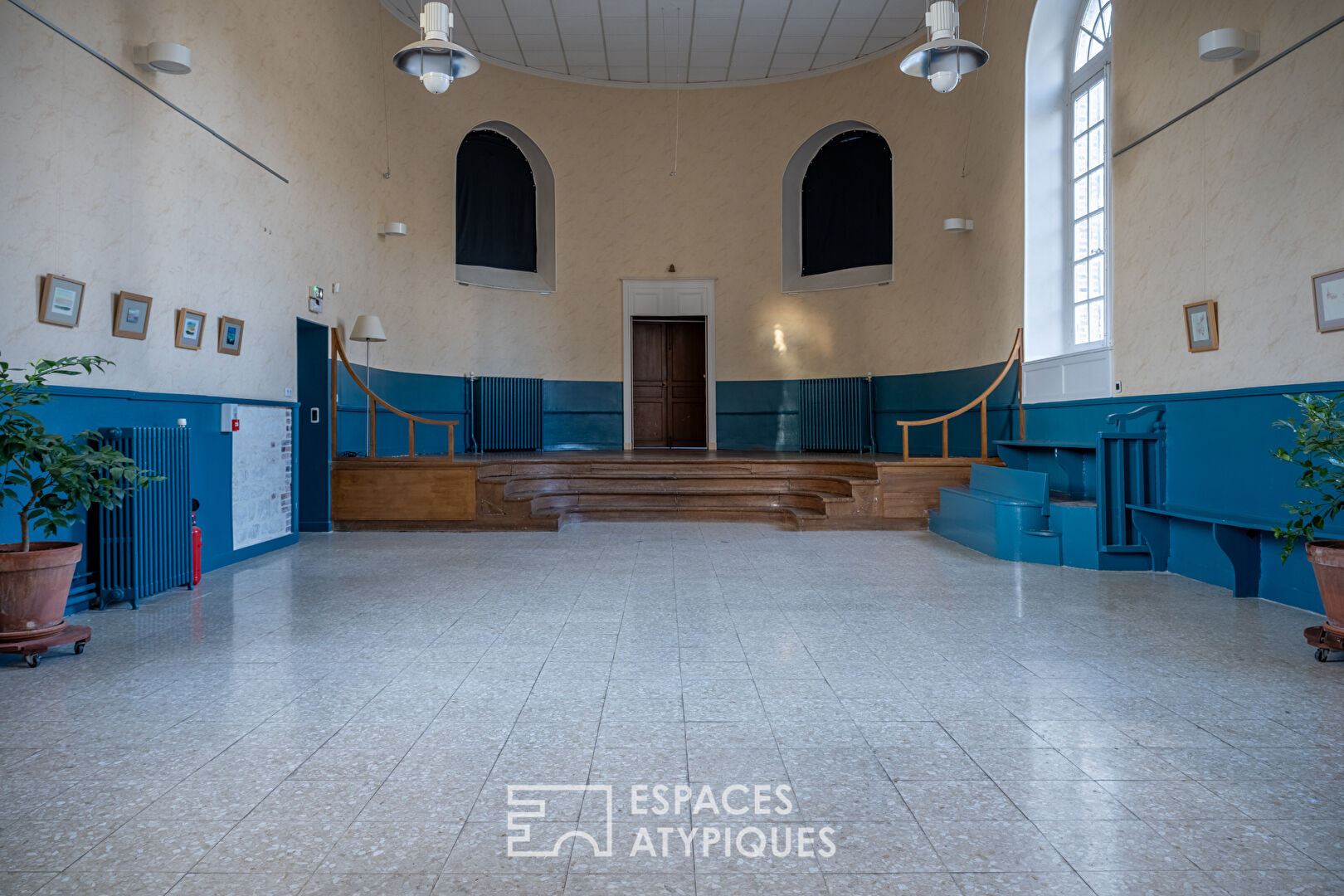 Ancien palais de justice et sa chapelle
