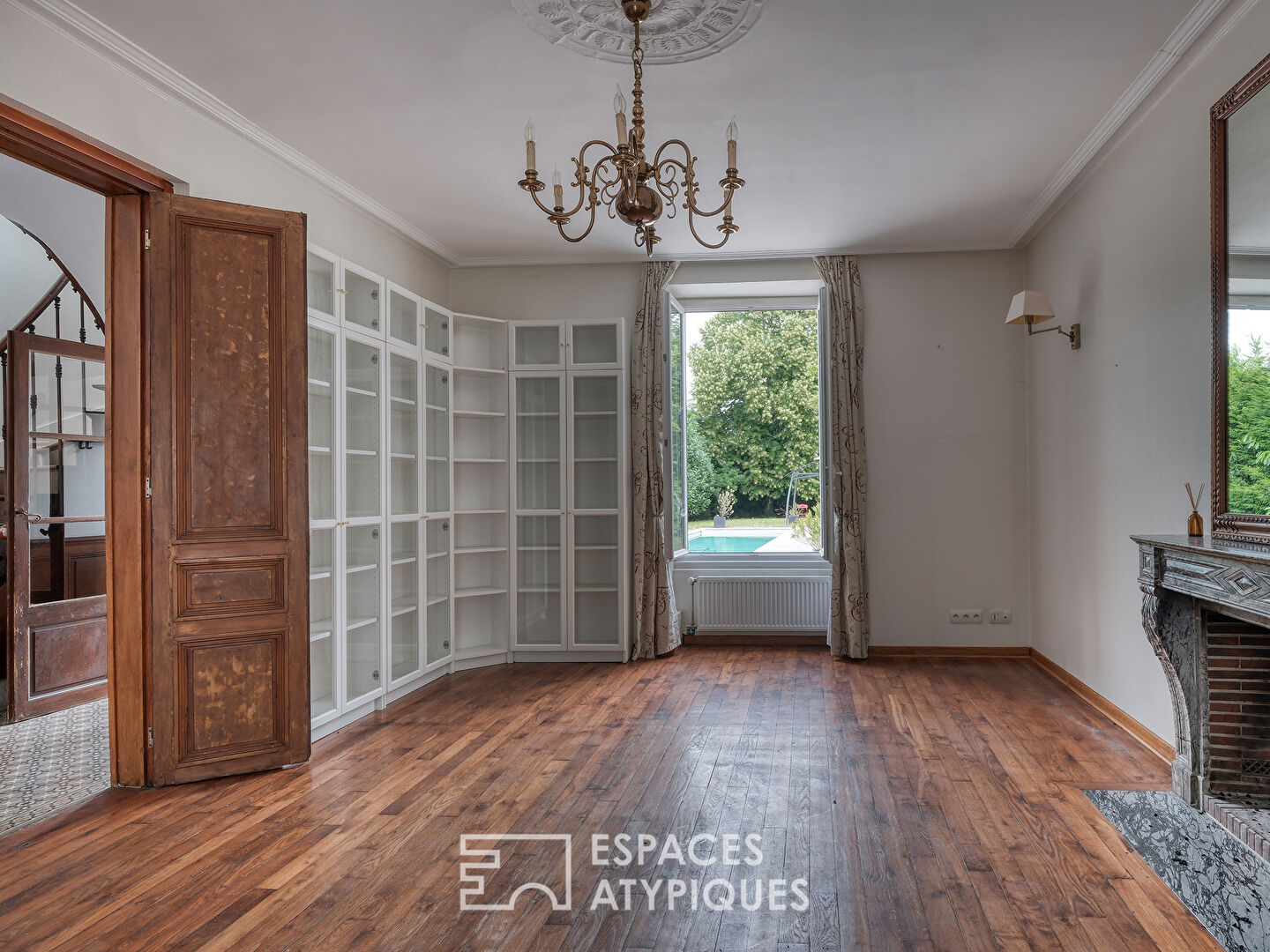 Élégante maison bourgeoise et sa piscine