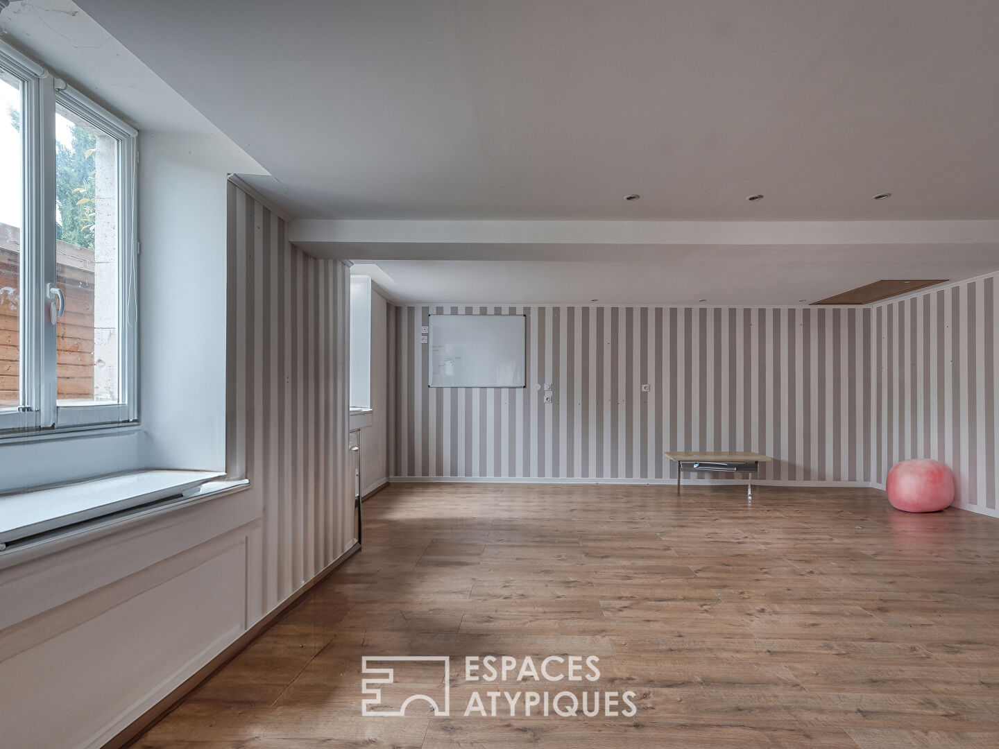 Élégante maison bourgeoise et sa piscine
