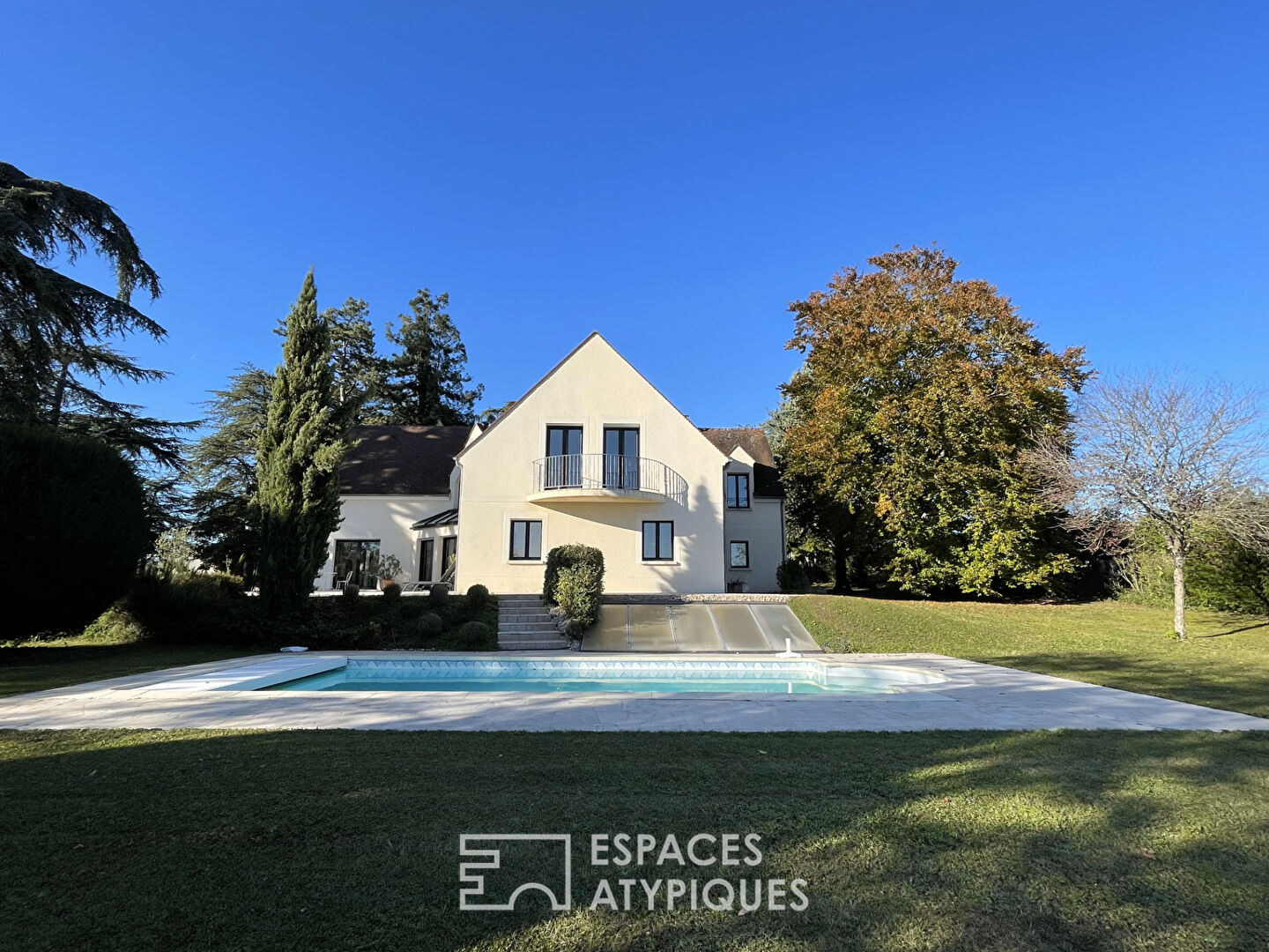 Maison d’architecte avec piscine