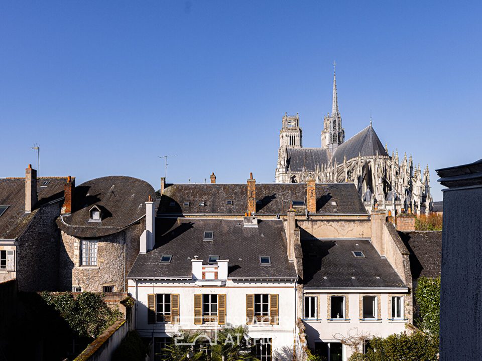 Maison bourgeoise vue cathédrale