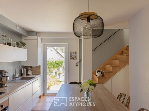 Maison de ville et sa terrasse à proximité du canal d’Orléans