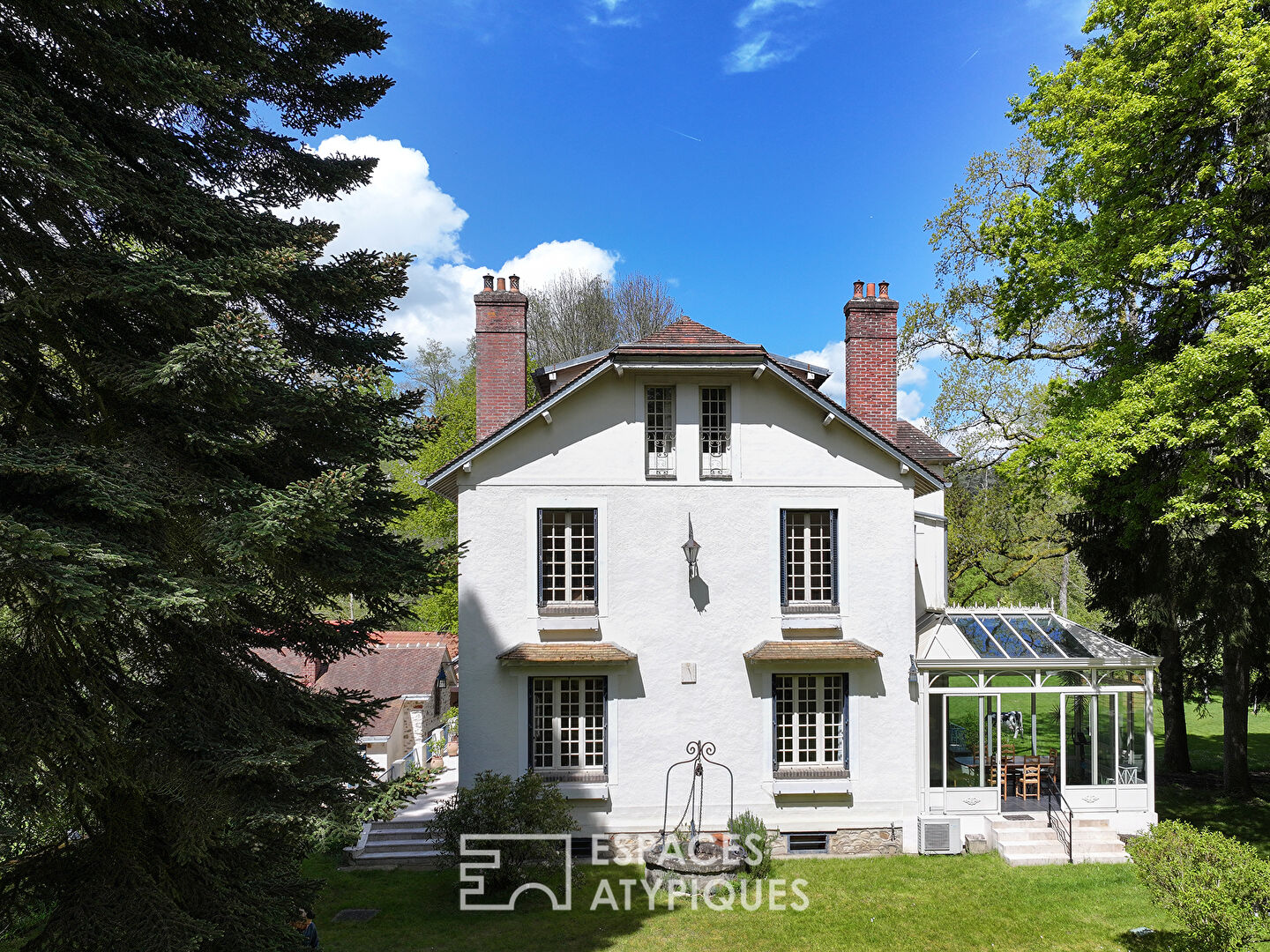 Maison bourgeoise fin 19ème au coeur de sa propriété