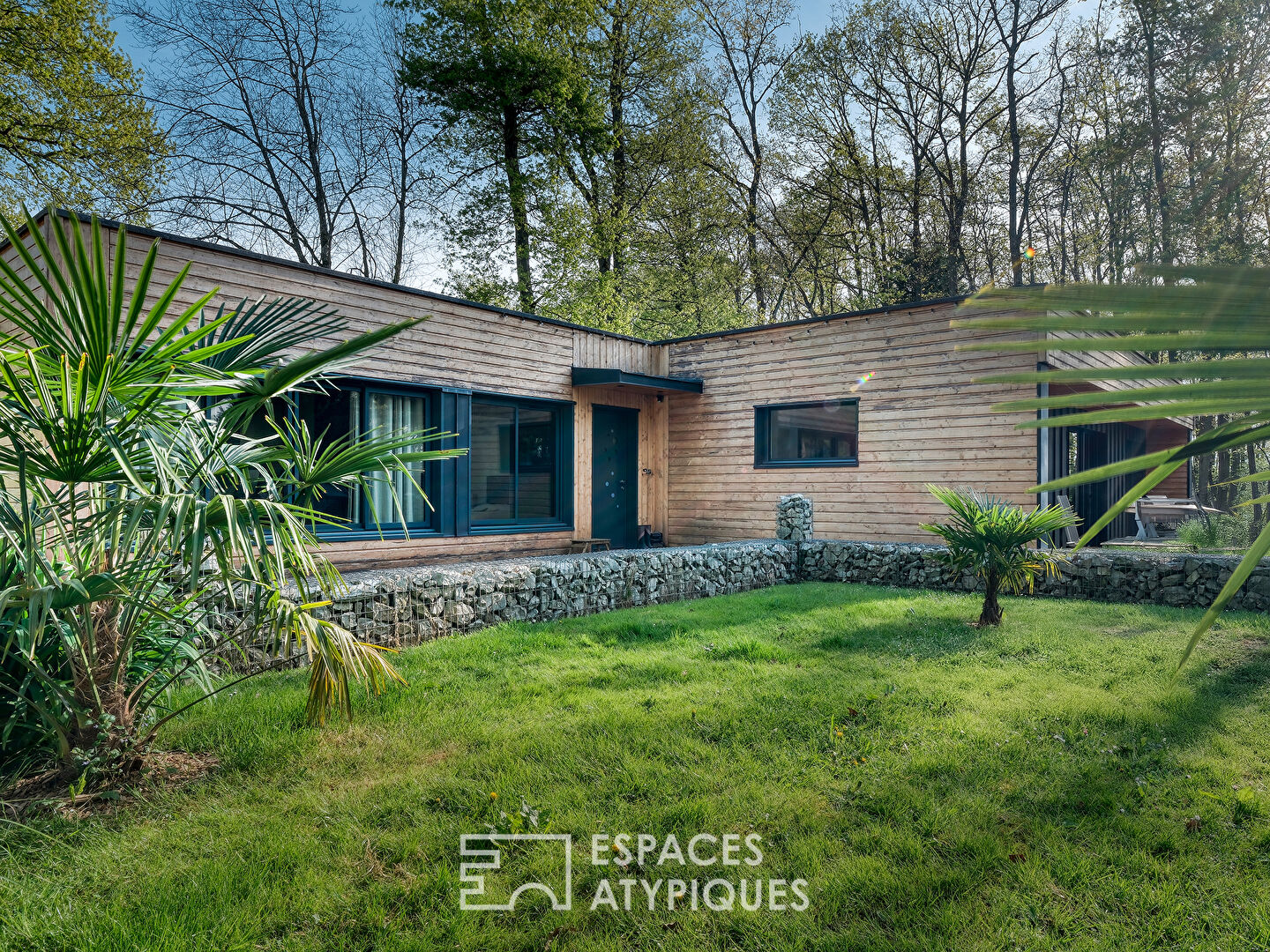 Maison d’architecte en bois au coeur de la forêt