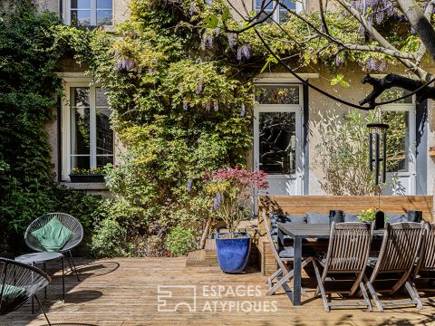 Maison bourgeoise et son extérieur intimiste