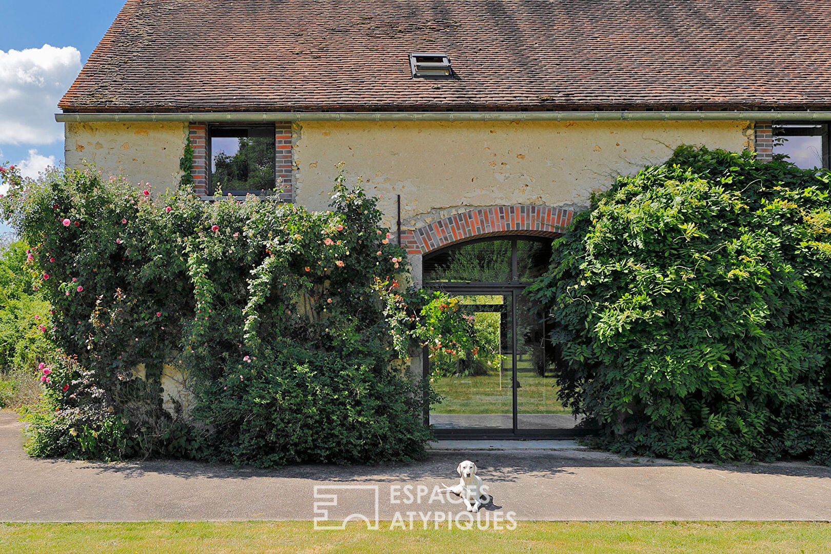 Ancienne grange à la rénovation contemporaine