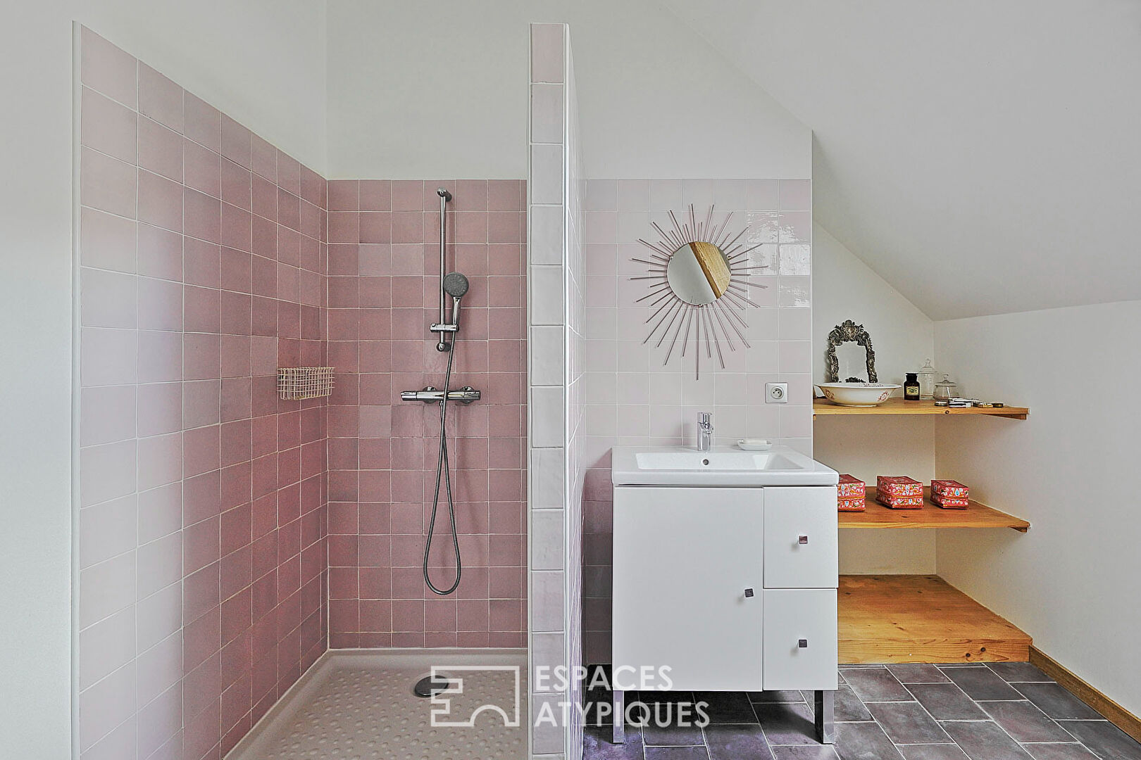 Ancienne grange à la rénovation contemporaine