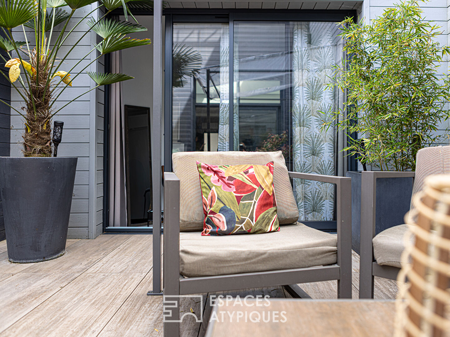 Duplex contemporain avec patio