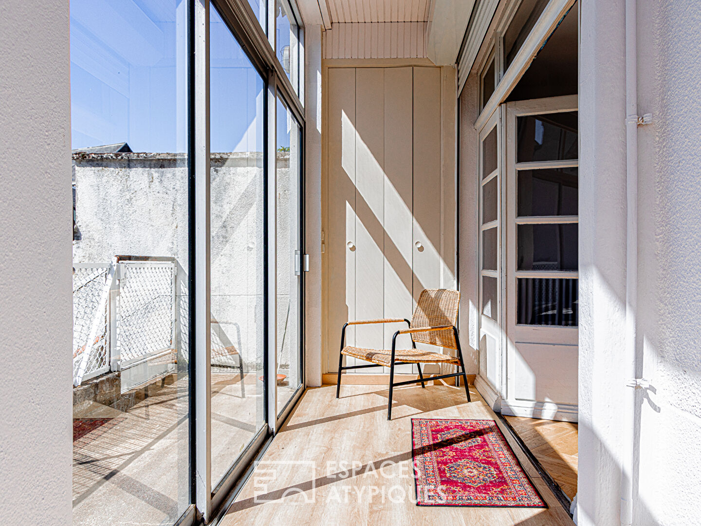 Appartement lumineux avec grande terrasse