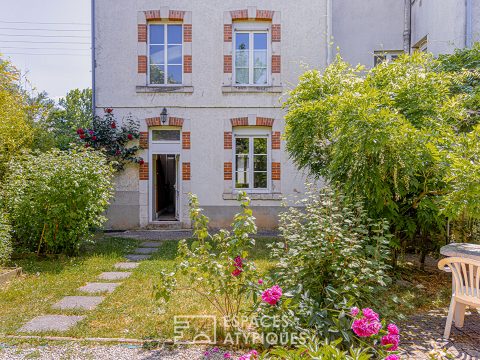Maison 30 ‘s et son jardin bucolique