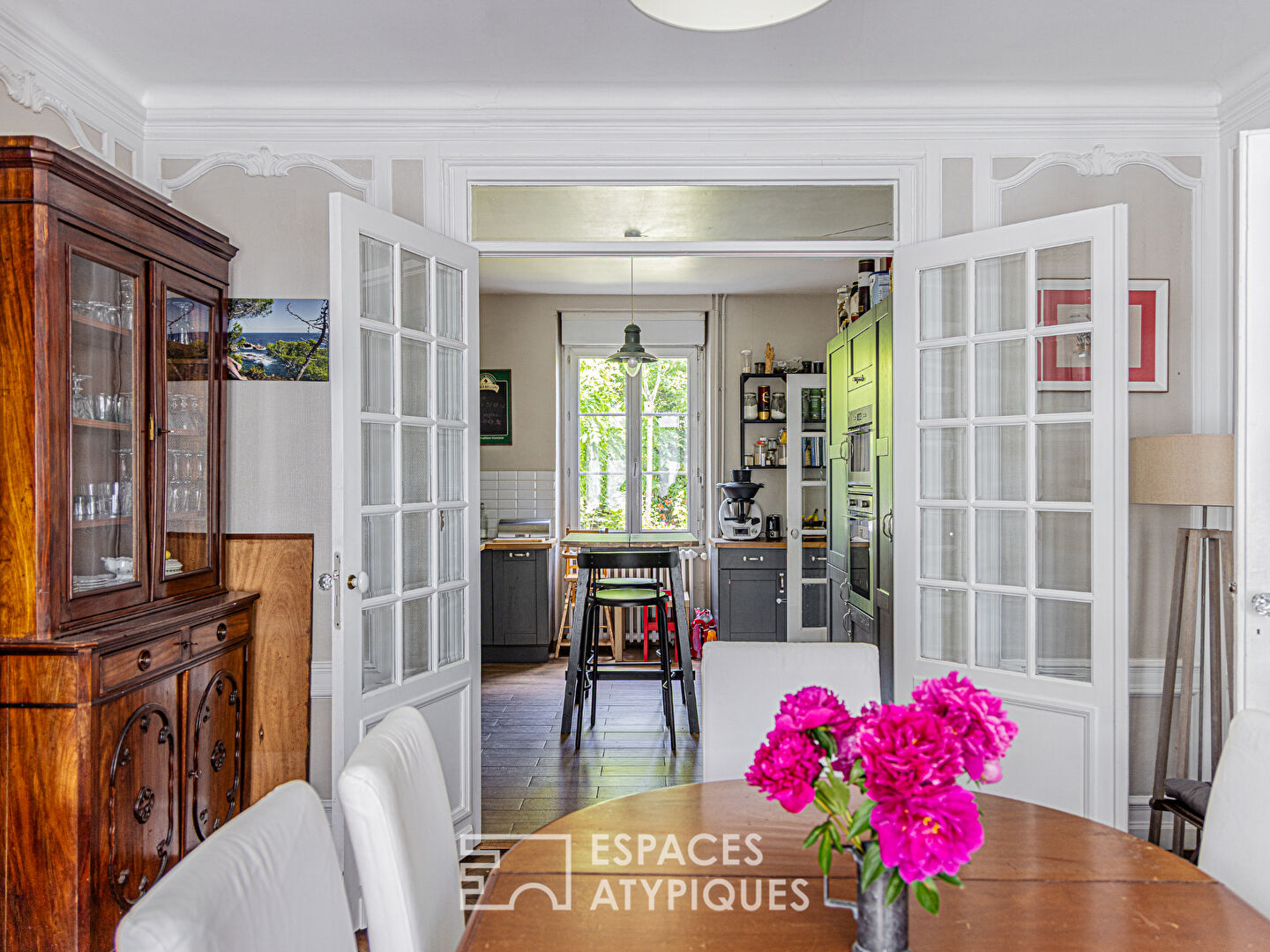 Maison 30 ‘s et son jardin bucolique