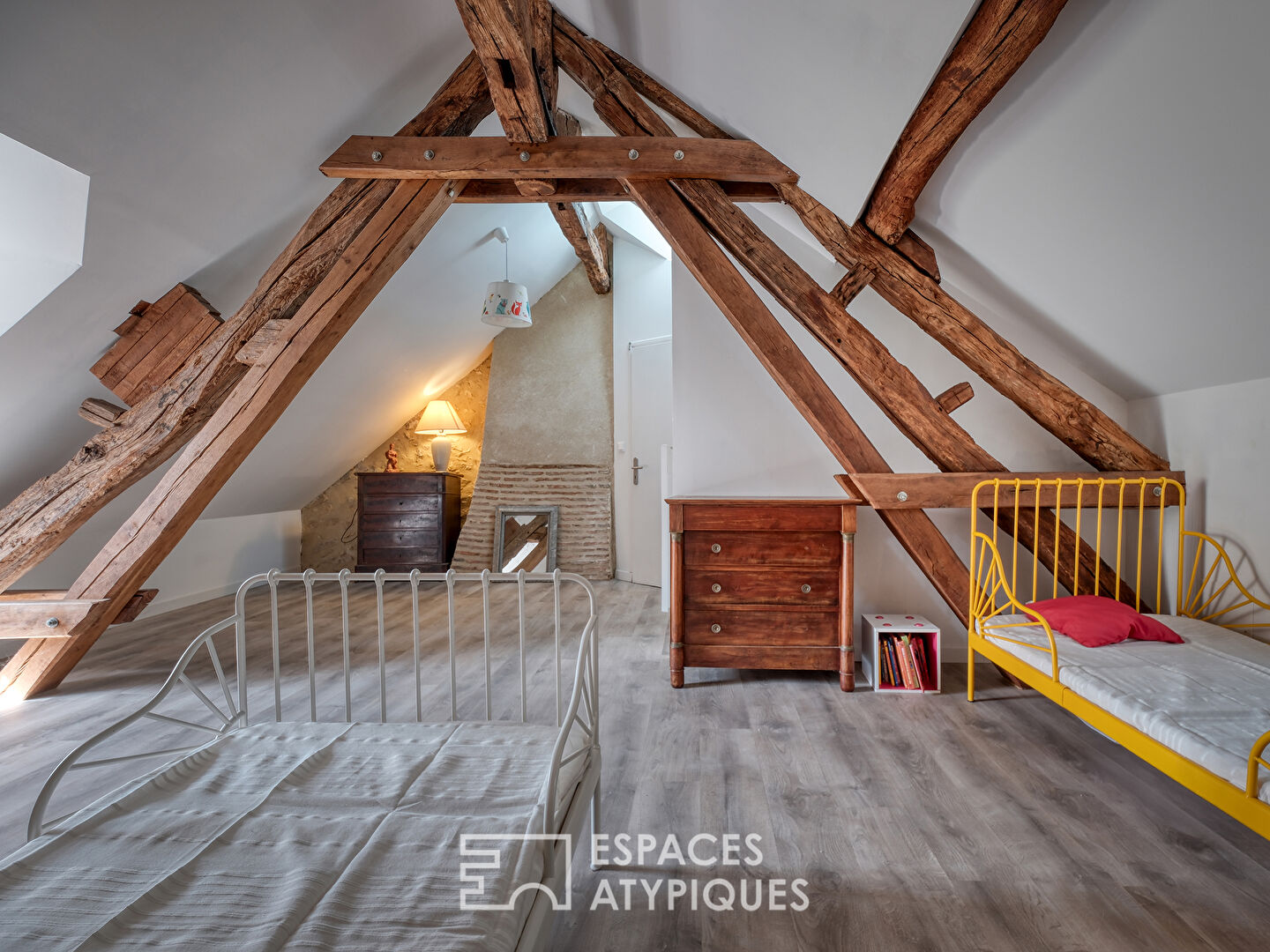 18th century residence with authentic charm