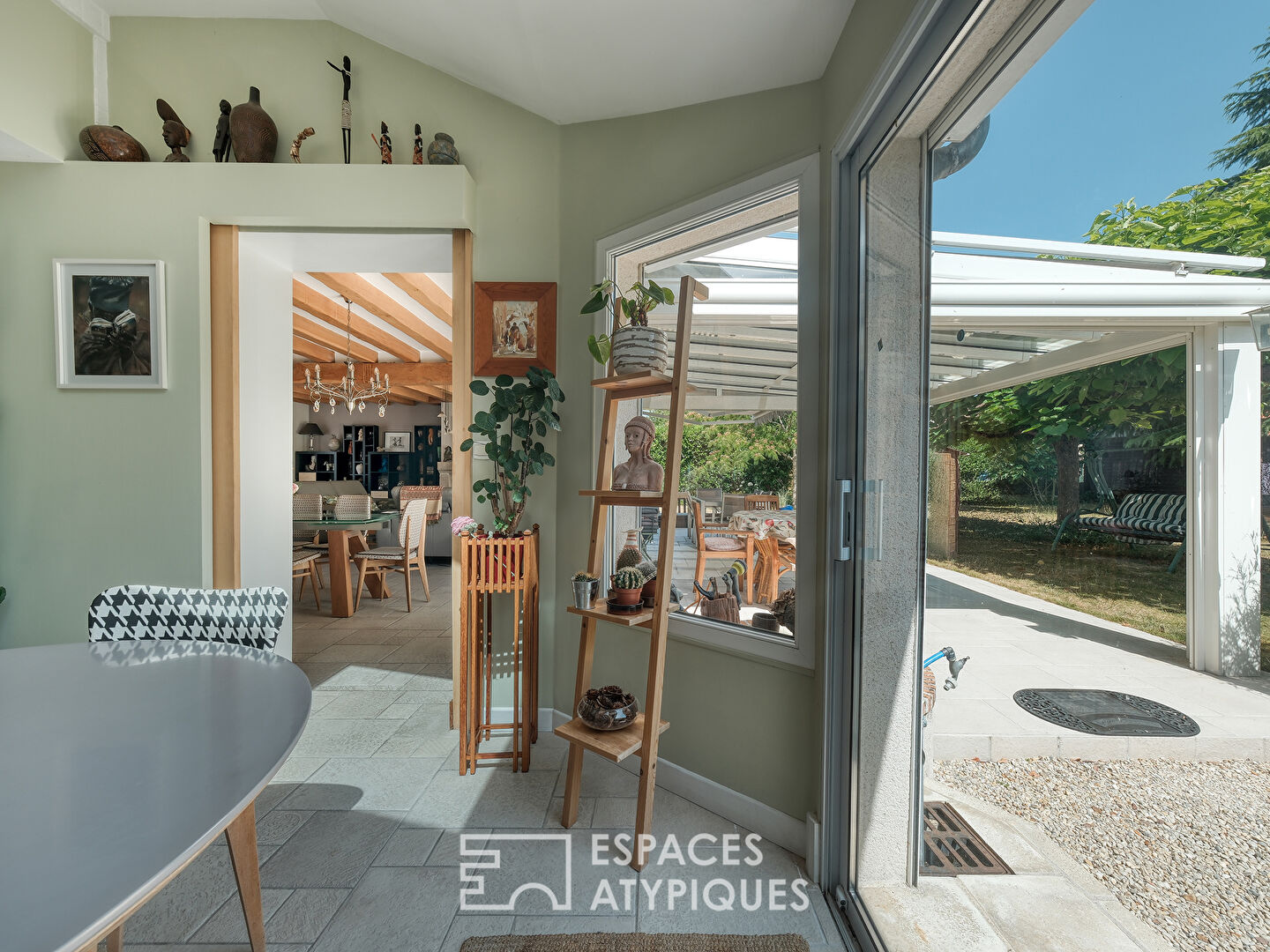 Maison de charme avec jardin et piscine en Sologne