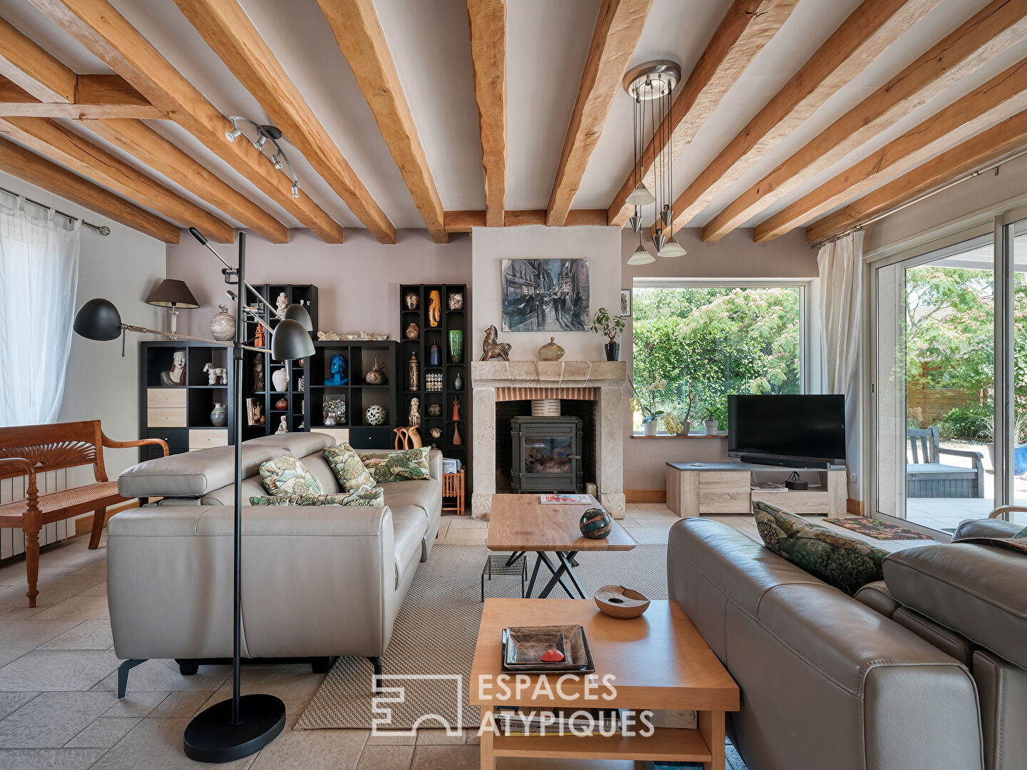Maison de charme avec jardin et piscine en Sologne