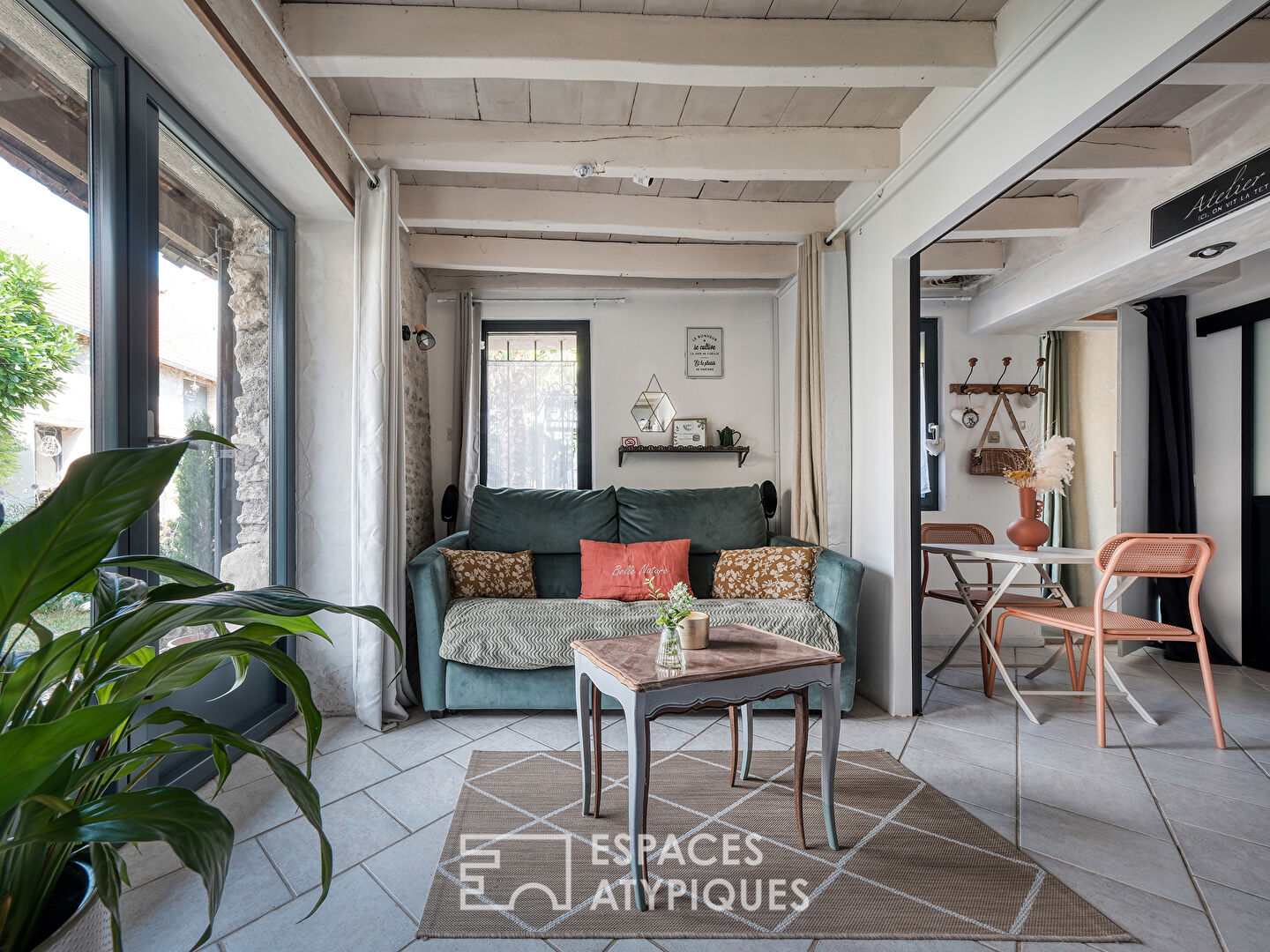 Bucolic house and its secret garden