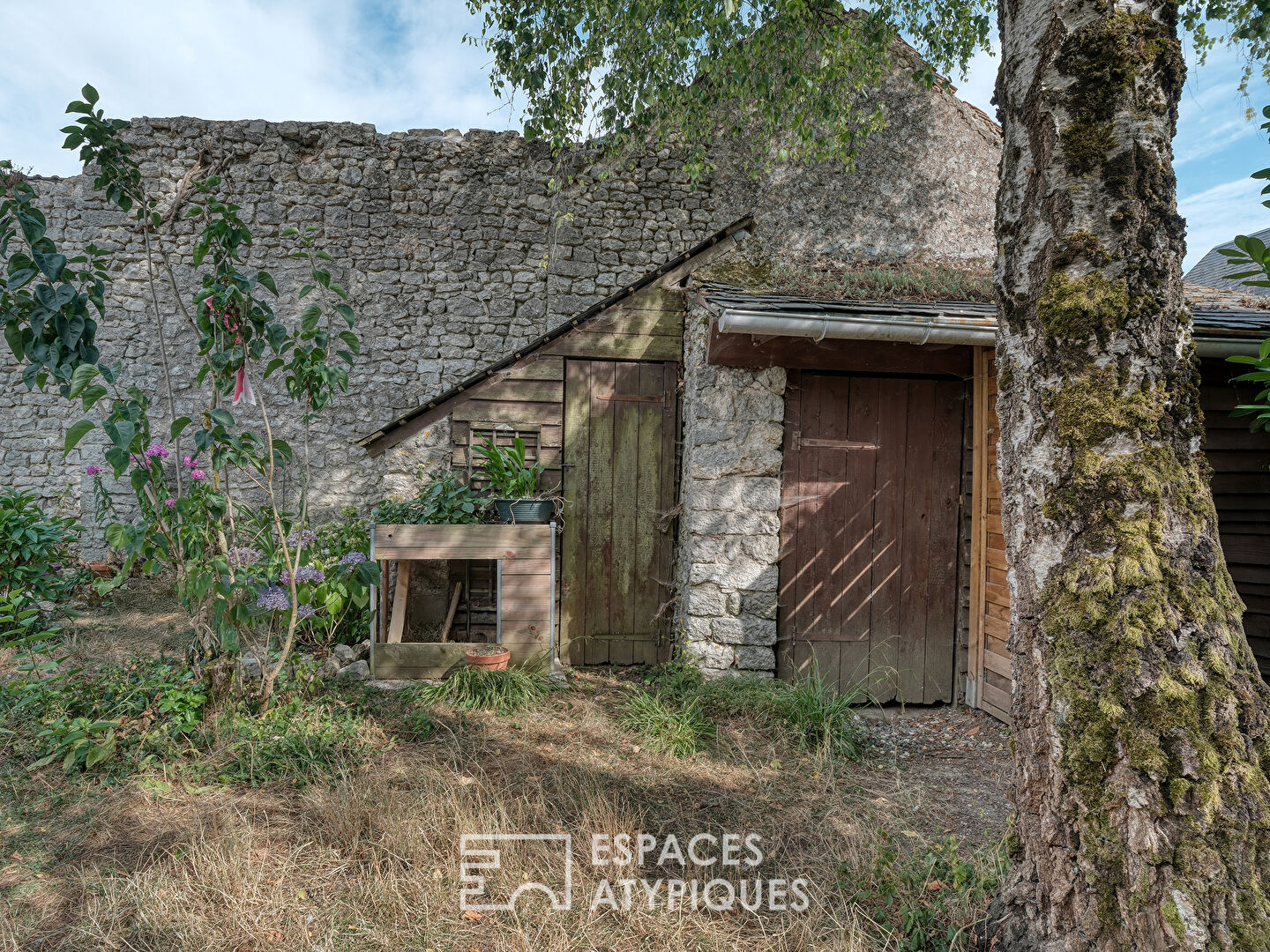 Maison cosy rénovée et son jardin bucolique