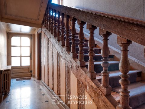Private mansion in the city center