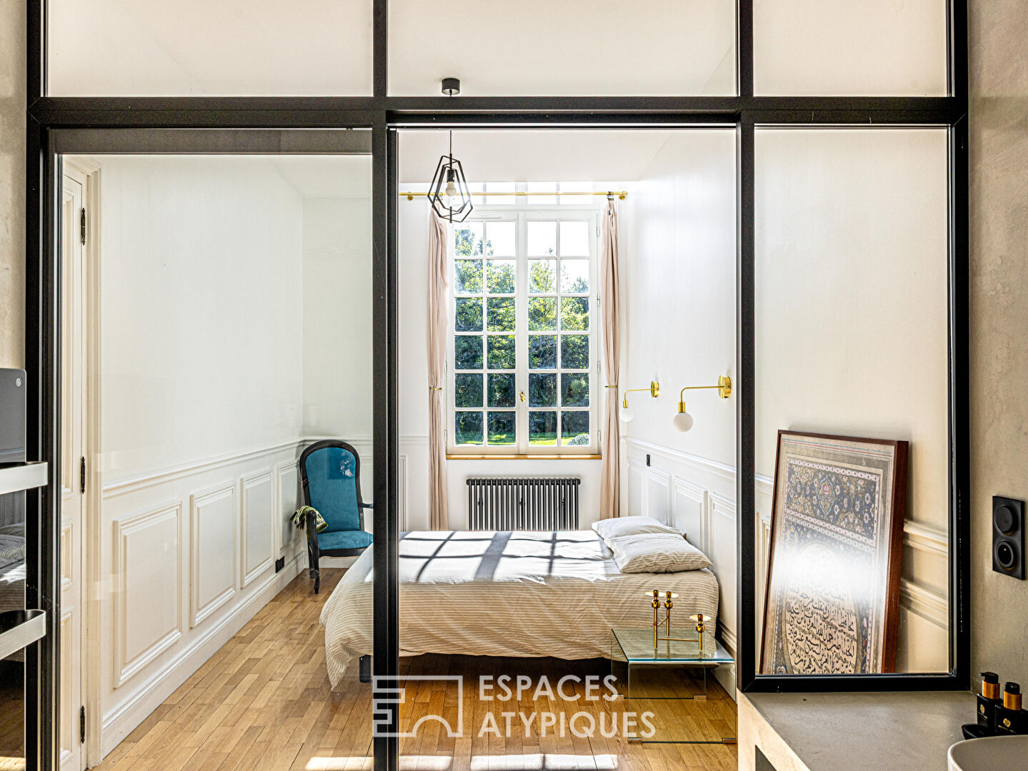 Rez-de-jardin d’exception dans un château à Chécy