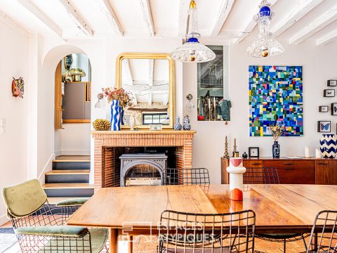 Maison de maître en pierre entièrement rénovée au coeur de Jargeau