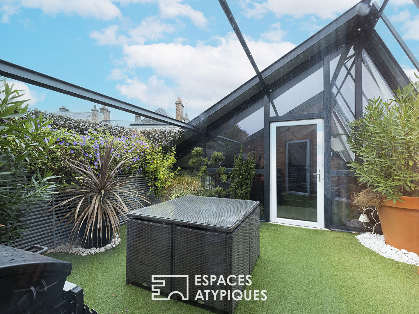 Loft avec terrasse