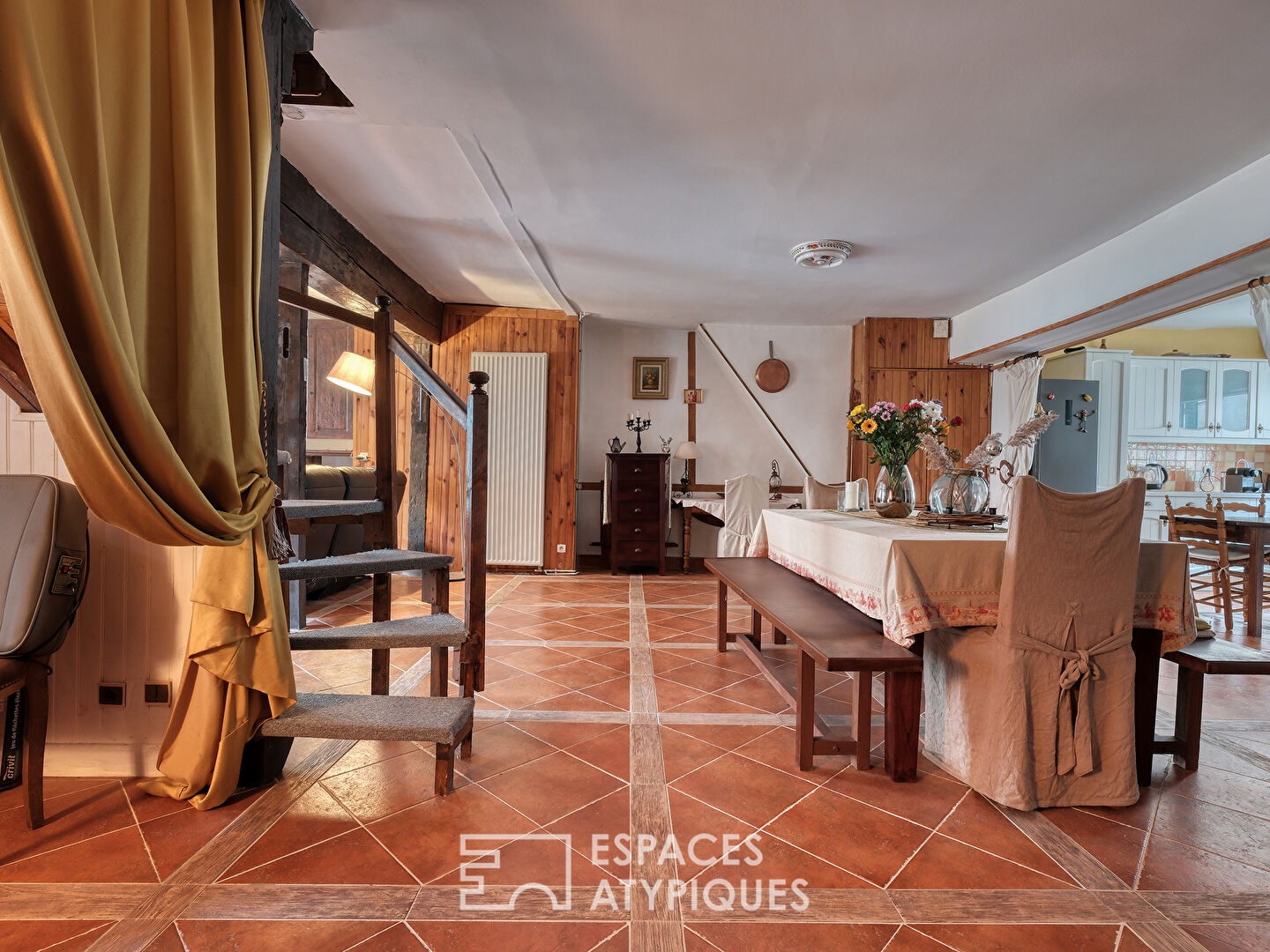 Ancien relais de poste au coeur du bourg de Chatillon sur loire