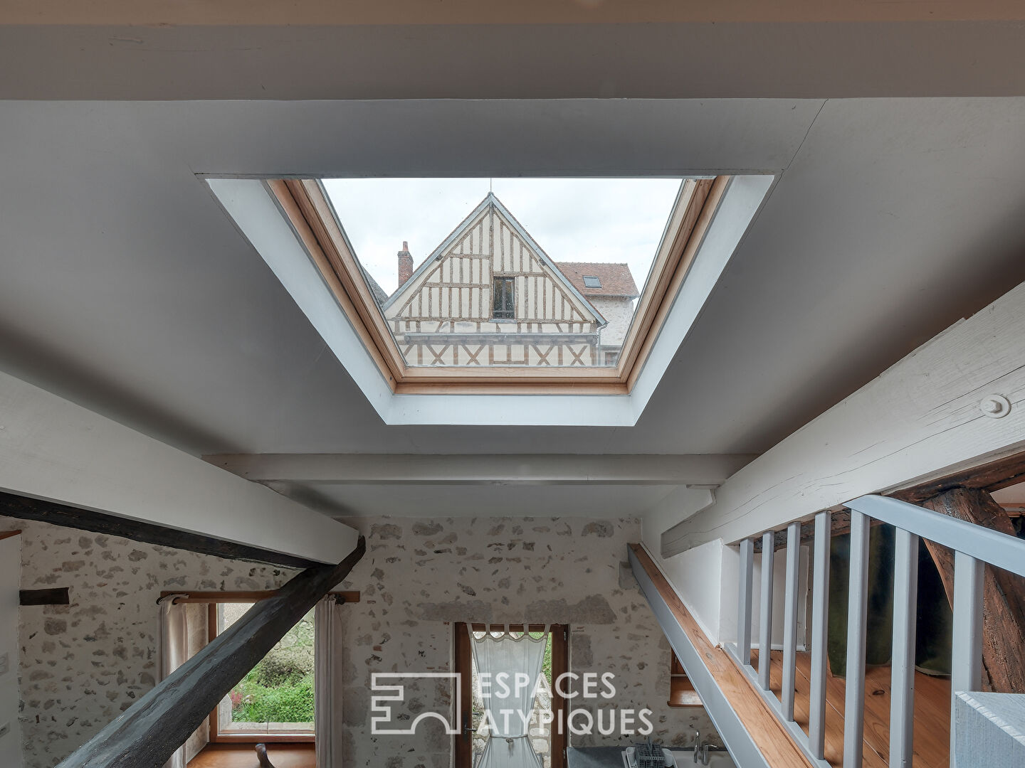 Ancien relais de poste au coeur du bourg de Chatillon sur loire