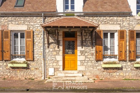 Bâtisse XIXème bord Canal