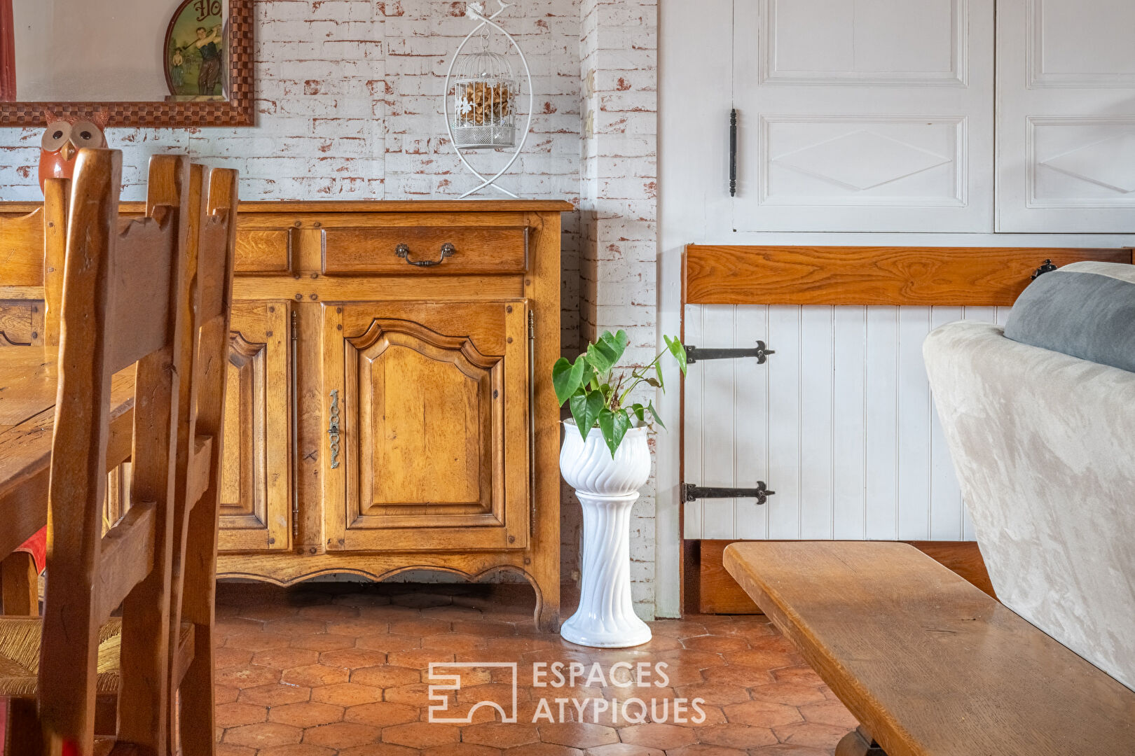 Bâtisse XIXème bord Canal