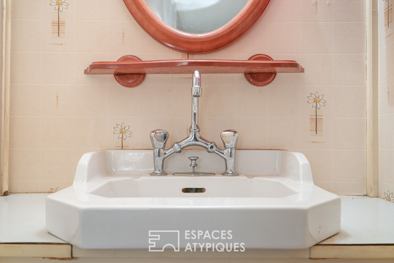 Bâtisse XIXème bord Canal