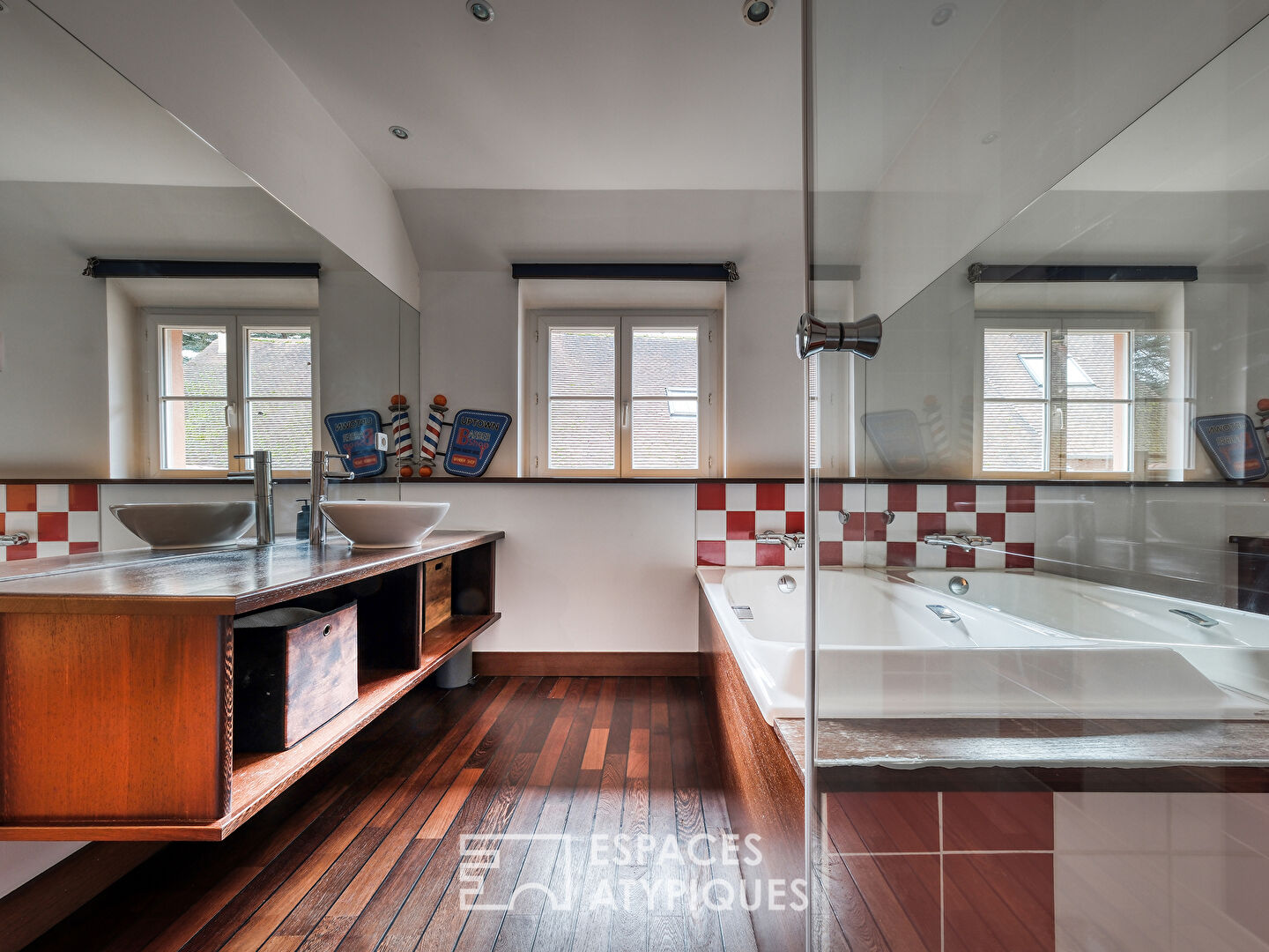 Maison de village avec cour intérieure