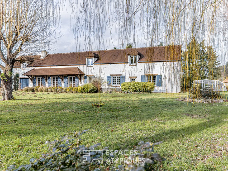 Maison de caractère, parc paysager et piscine