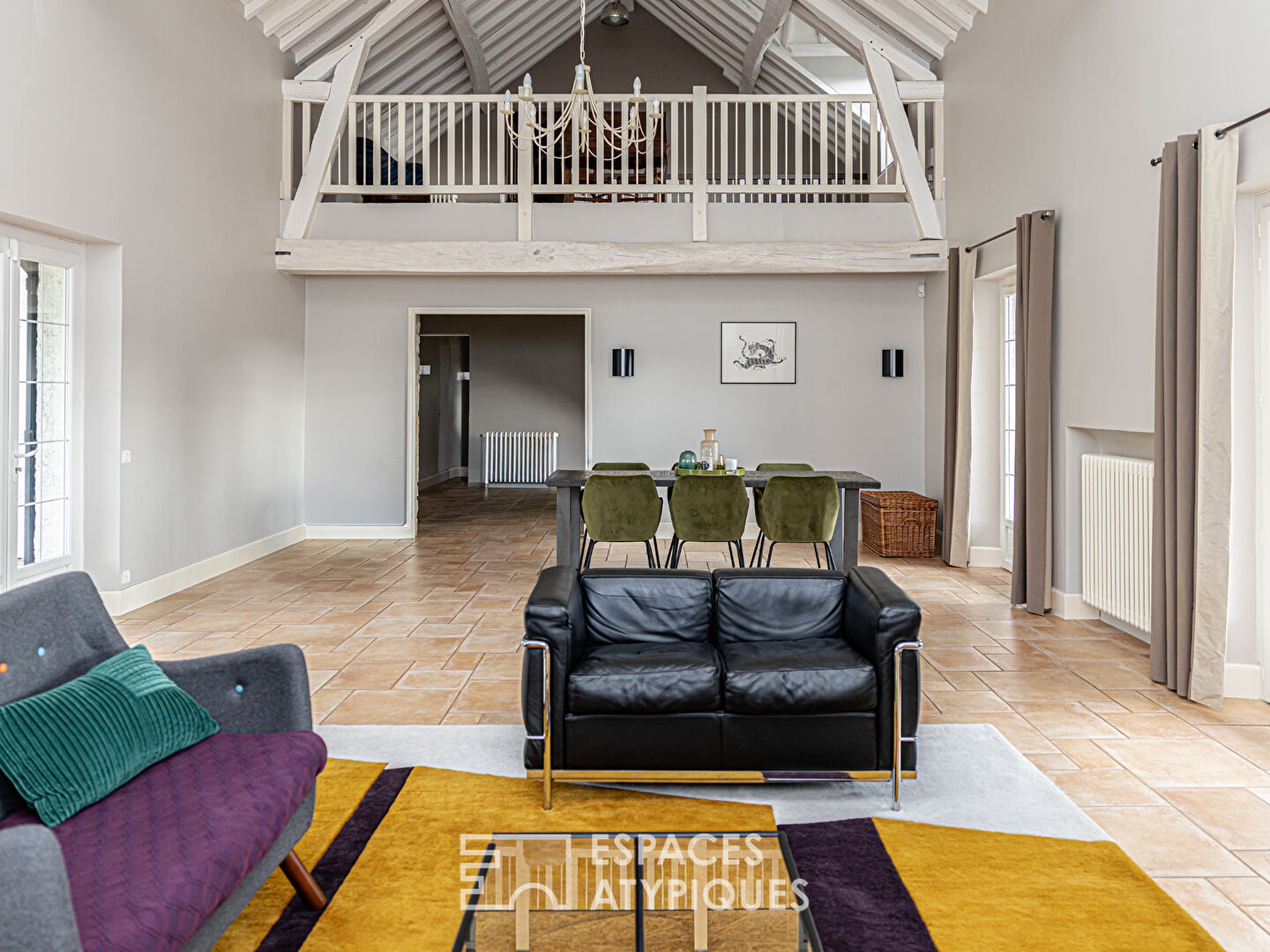 Maison de caractère, parc paysager et piscine