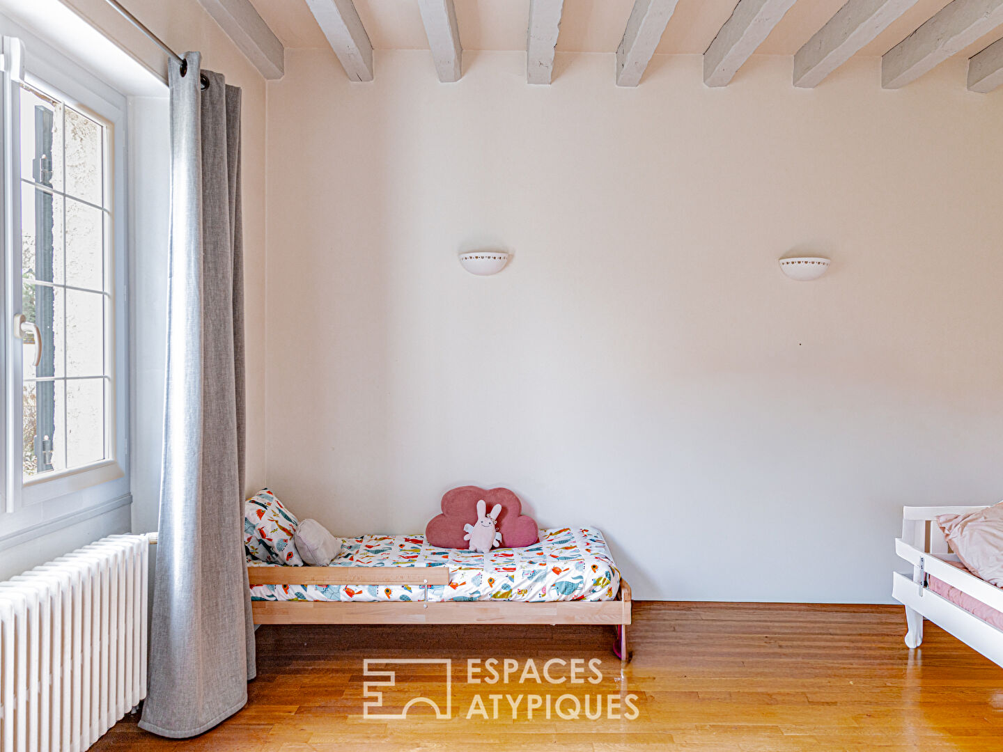 Maison de caractère, parc paysager et piscine