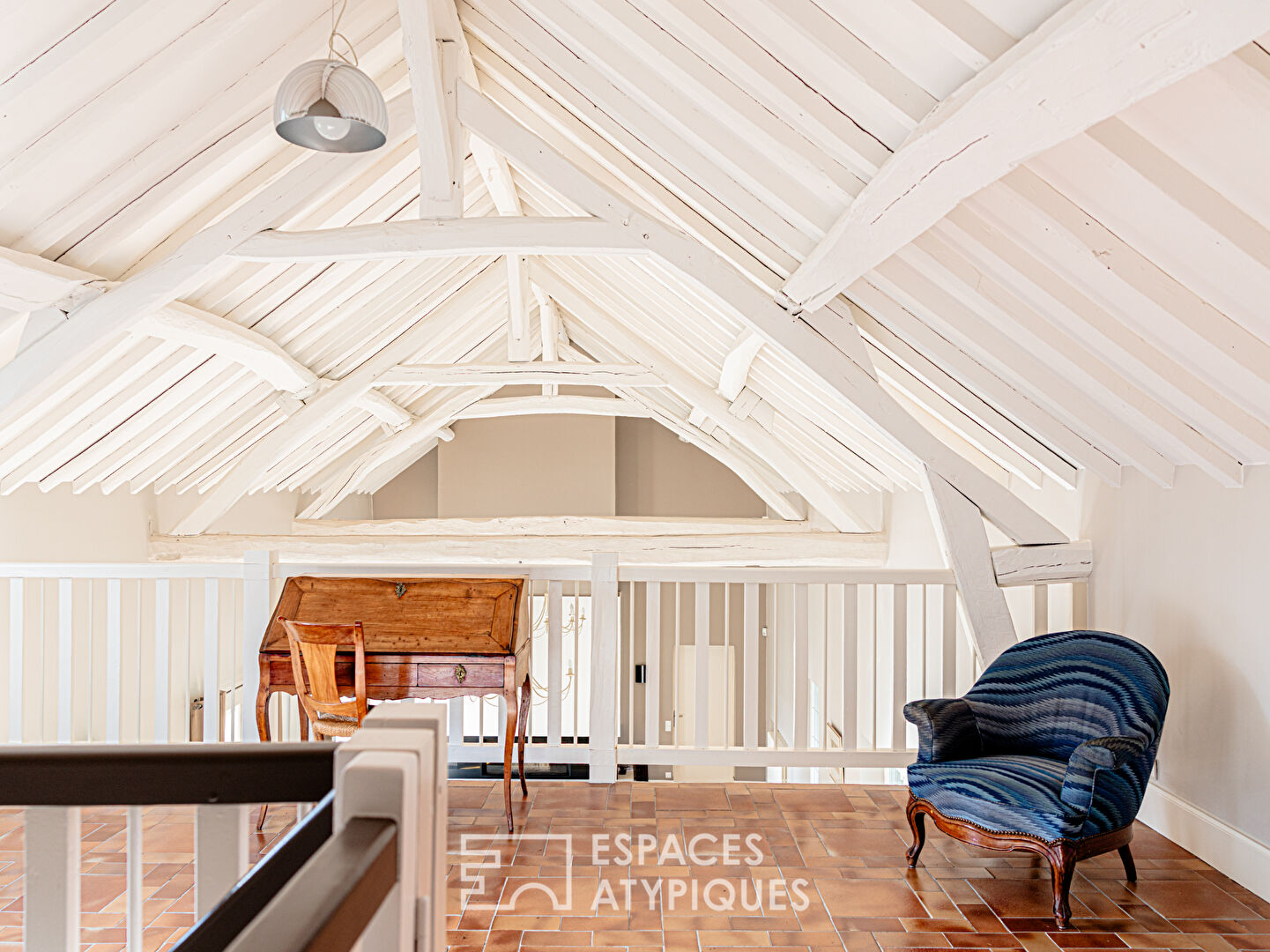 Maison de caractère, parc paysager et piscine