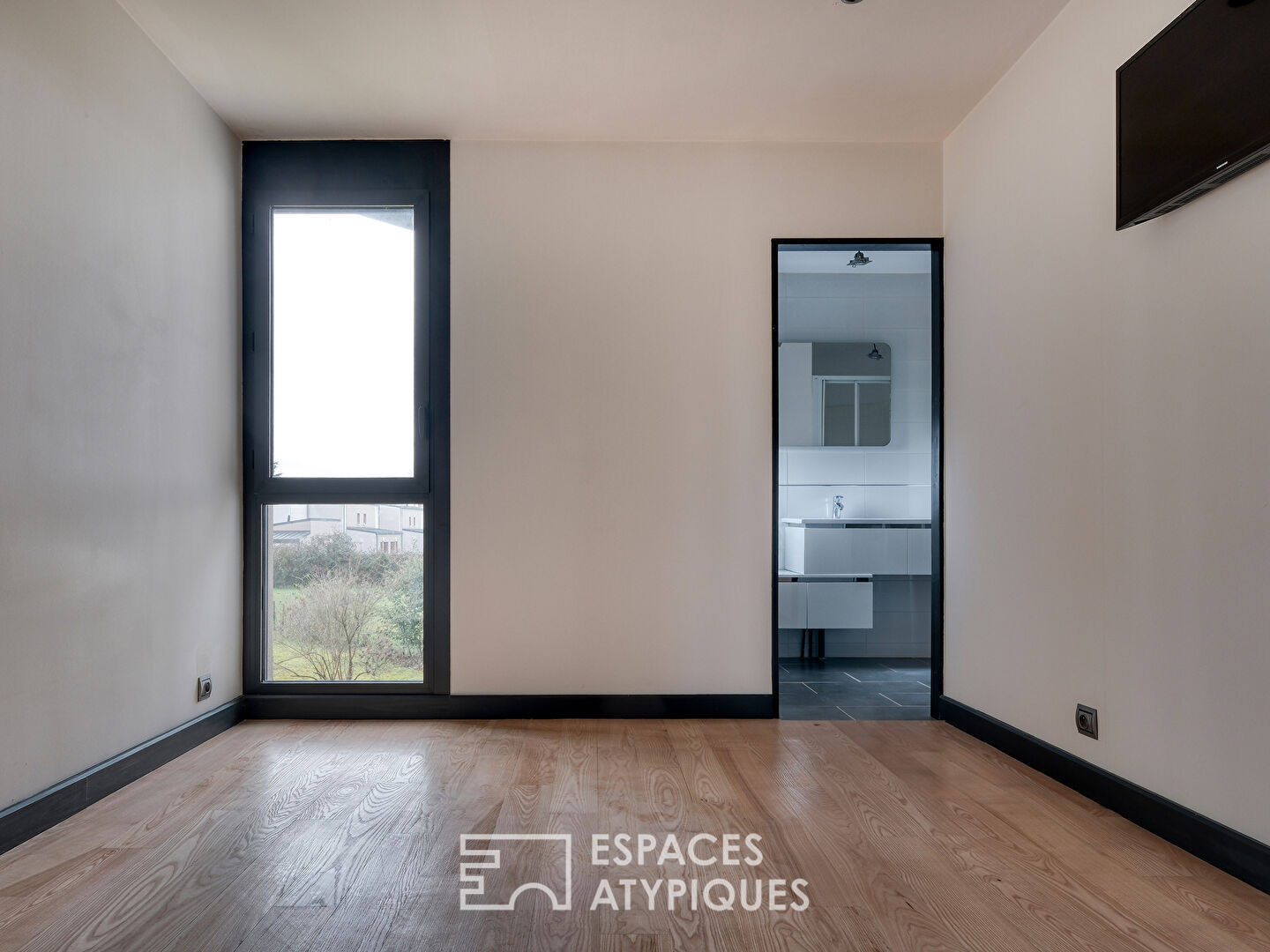 Duplex contemporain avec jardin