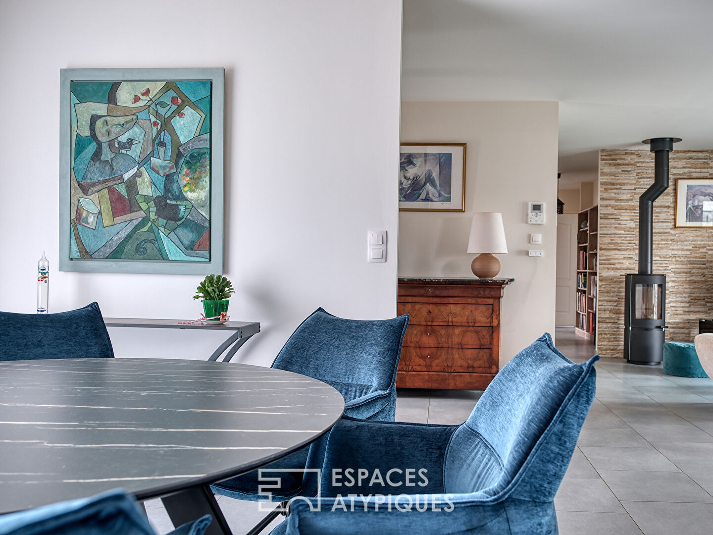 Maison contemporaine et jardin paysager