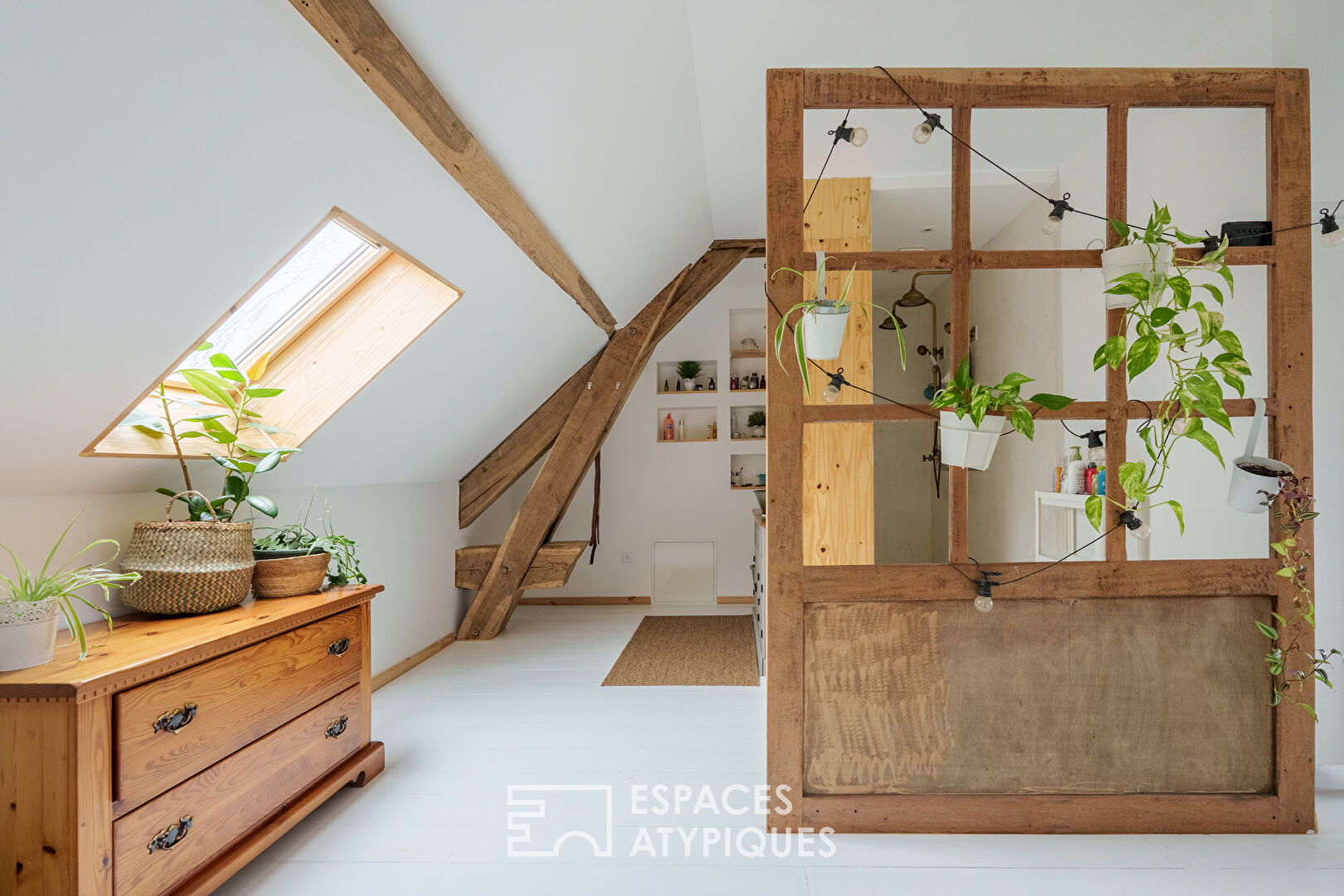 Maison de caractère, esprit loft au vert
