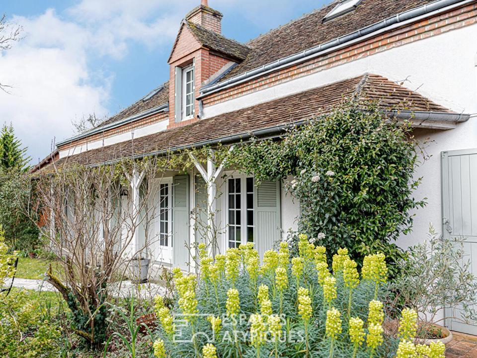 Maison ancienne avec piscine proche d'Orléans