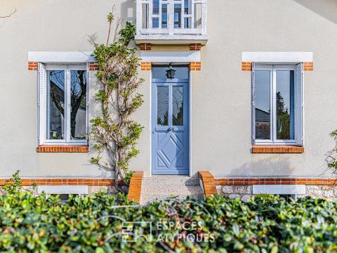 Meulière de charme avec jardin paysager