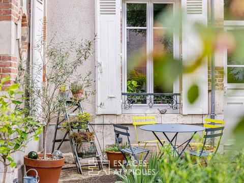 Maison de caractère autour d&rsquo;un jardin intimiste